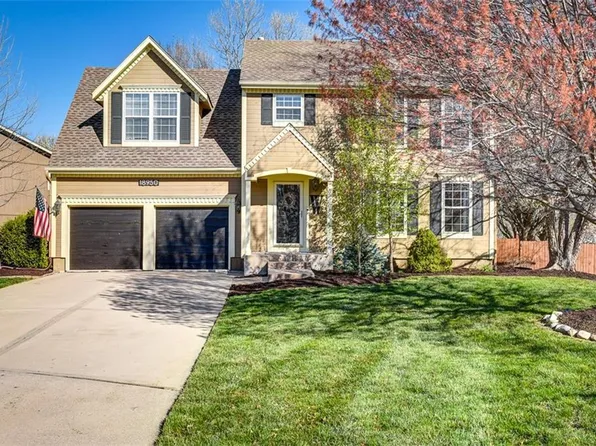 18950 W 163rd Ter, Olathe, KS 66062