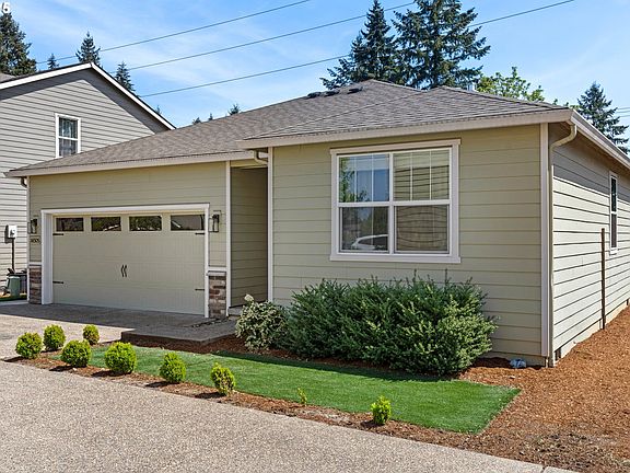 3rd image of 16505 NE 90th Cir