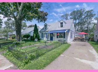 2746 Myrtle St, Madison, WI 53704