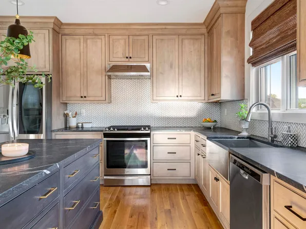 420 Nicholson St, Charlottesville, VA 22901