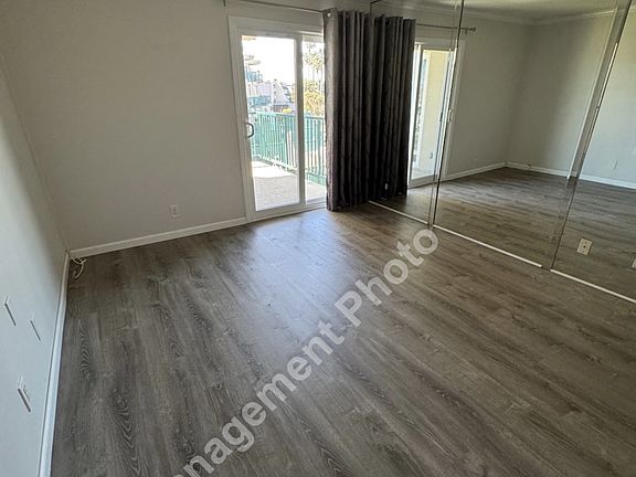 5th image of 2901 Peninsula Rd APT 234