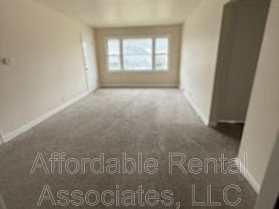 2nd image of 3272 N Sherman Blvd #4