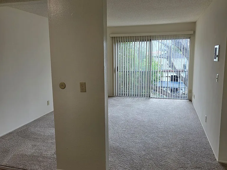 Beadnell Apartments — Photo 17