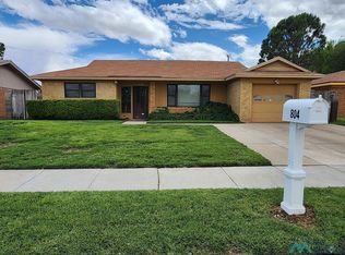 804 Trailing Heart Rd, Roswell, NM 88201