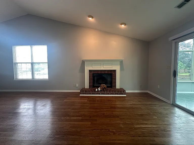 13870 Waycross Dr — Photo 6
