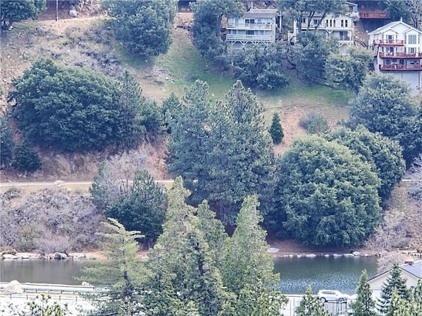 287 E Zermatt Dr #106, Crestline, CA 92325