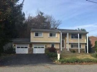 4 Vassar Rd, Newfoundland, NJ 07435