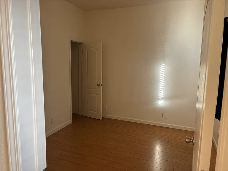 330 Capitol St #C — Photo 25