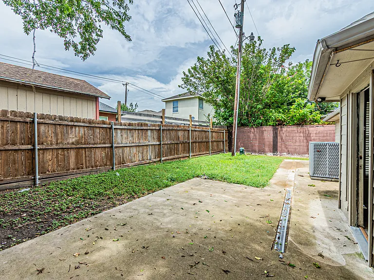 464 Bass Rd — Photo 31