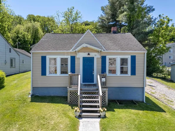 511 Davis St, Radford, VA 24141