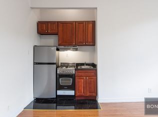 305 W 11th St, New York, NY 10014