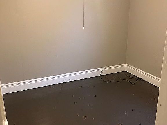 5th image of 103 Pomona Pl