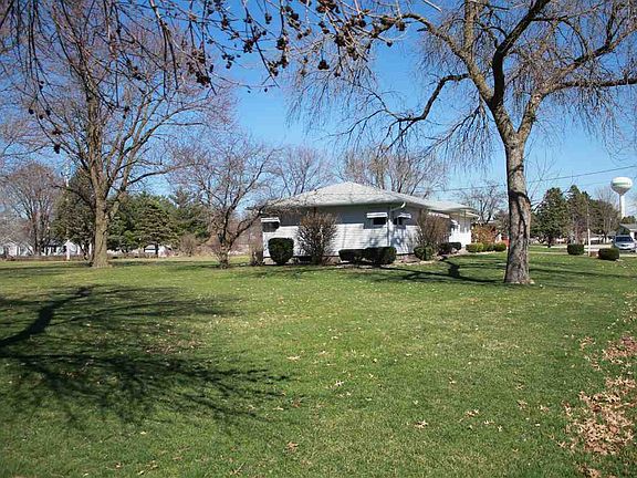 5th image of 312 Clover Dr