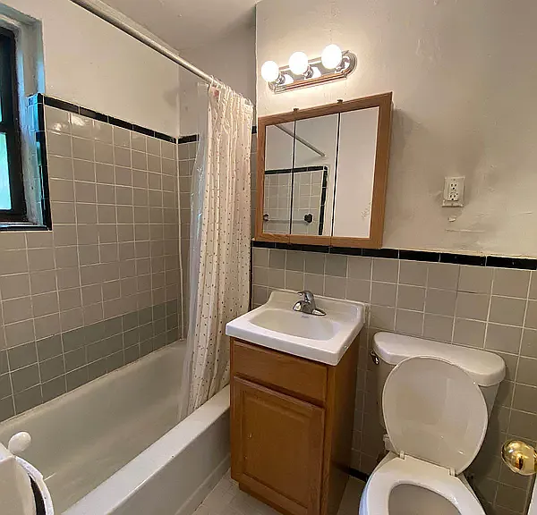 140-55 Burden Cres #3J — Photo 5