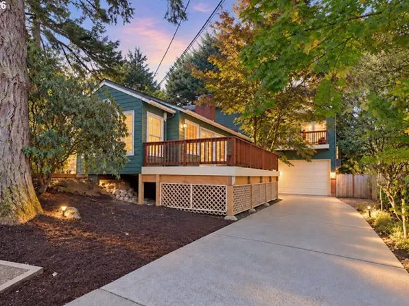 12225 SW 34th Ave, Portland, OR 97219
