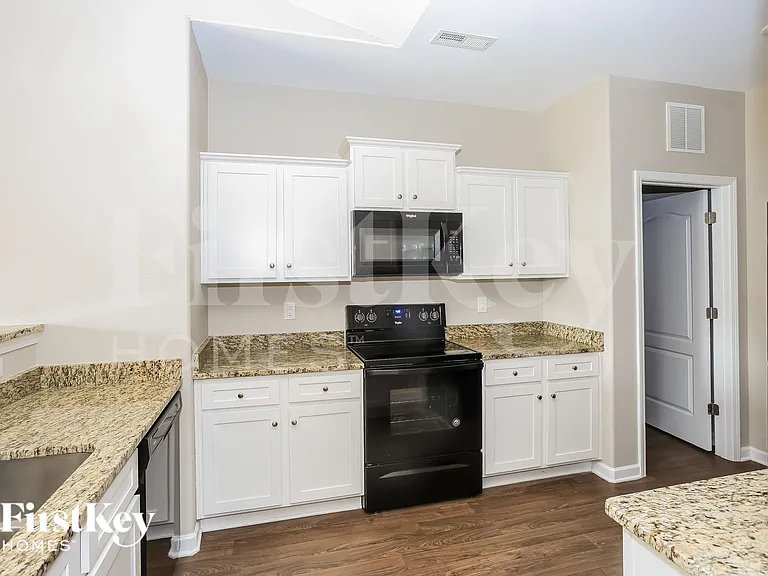 6129 Purbeck Way — Photo 8