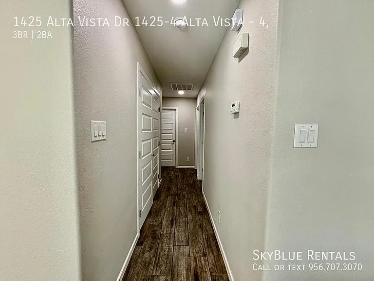 1425 Alta Vista Dr #4 — Photo 3