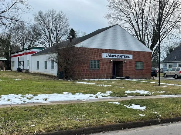 1007 Rebecca St, Wooster, OH 44691