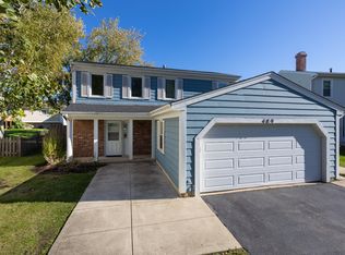 489 Hampton Ln, Roselle, IL 60172
