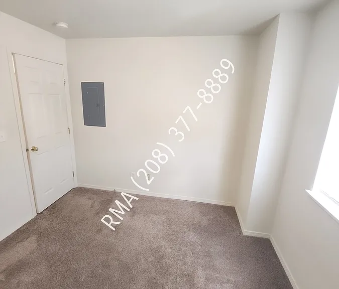 825 N White Barn Rd — Photo 9