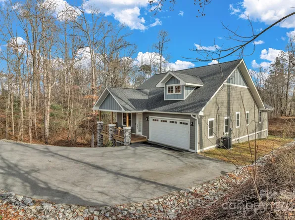 14 Cider Hill Ln, Hendersonville, NC 28792