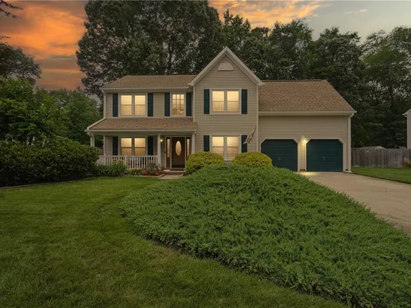 816 Woodcott Dr, Chesapeake, VA 23322
