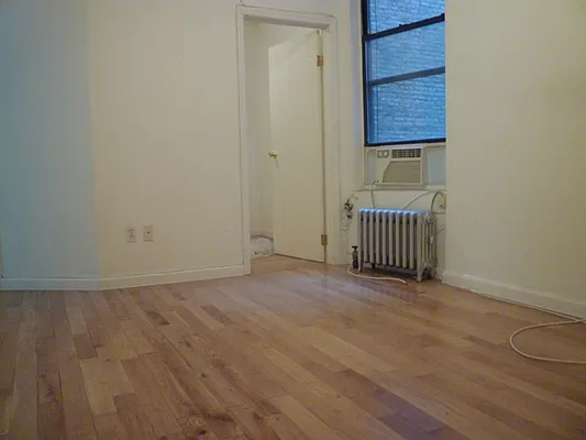 Rented by DSA Realty | media 33