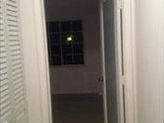 5th image of 4982 SW 32nd Ter