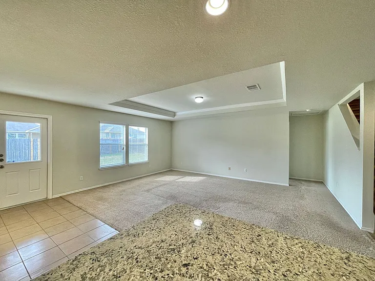 304 W Orion Dr — Photo 10