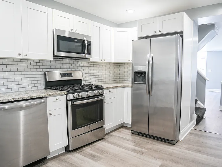 503 Wyeth St — Photo 9