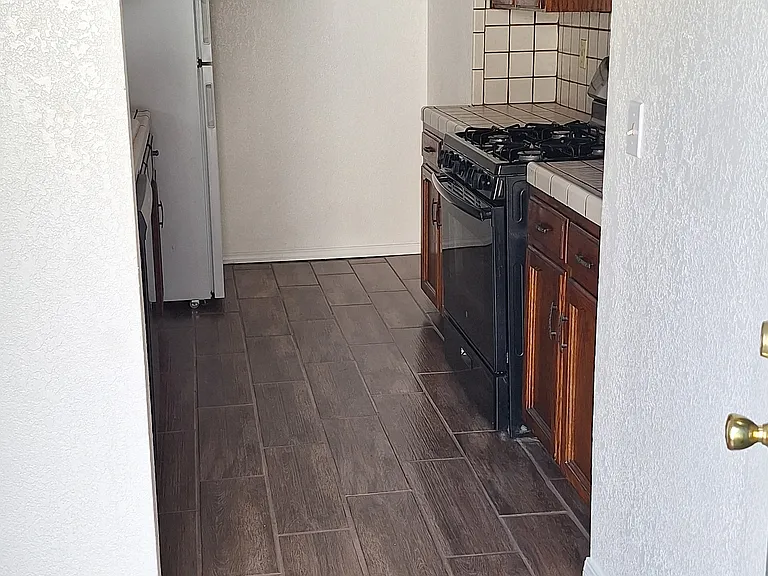4625 N Emerson Ave — Photo 2