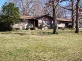 86 Edgewood Dr, Cadiz, KY 42211