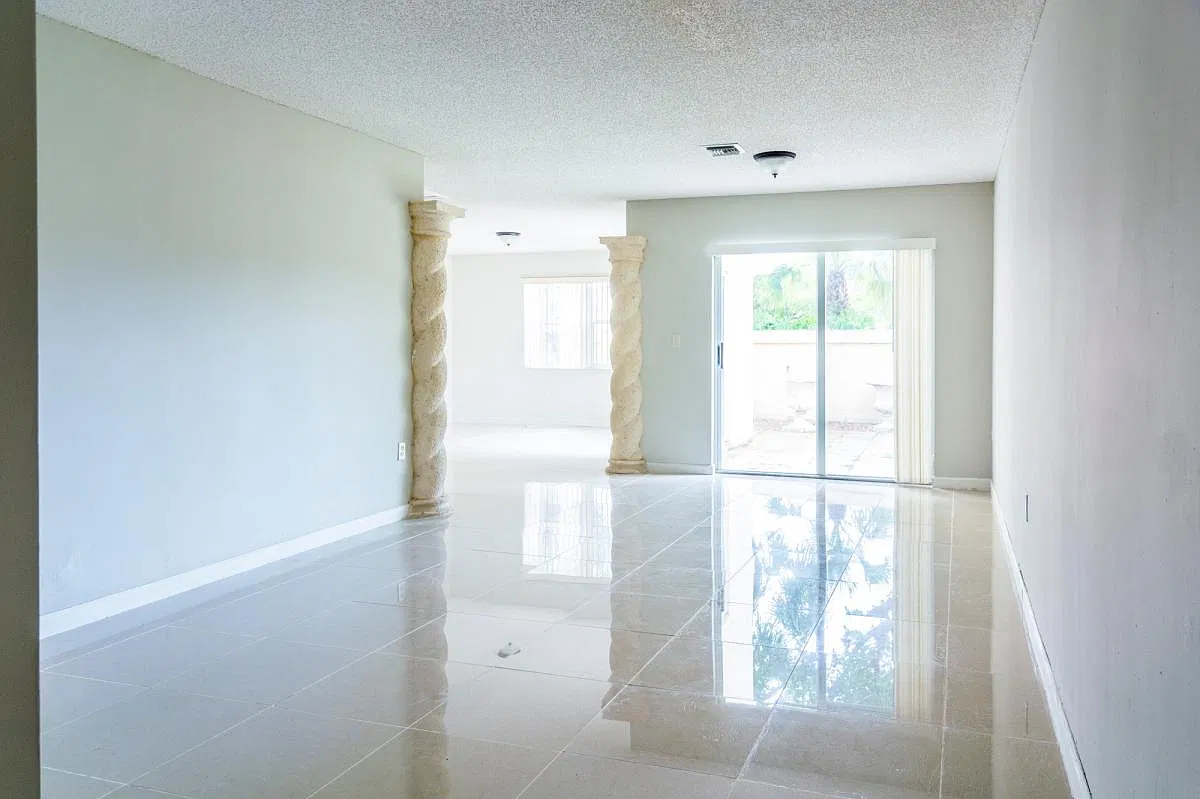 4 bed, 2.5 bath, 1780 sqft, $3,600 — Photo 3