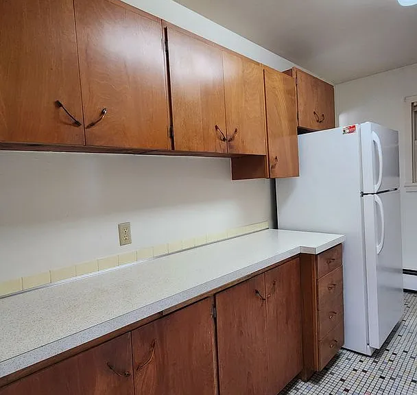 201 Whitaker Dr — Photo 10