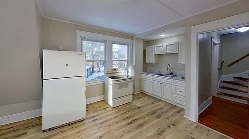 100 Ryckman Ave #2R Photo 1