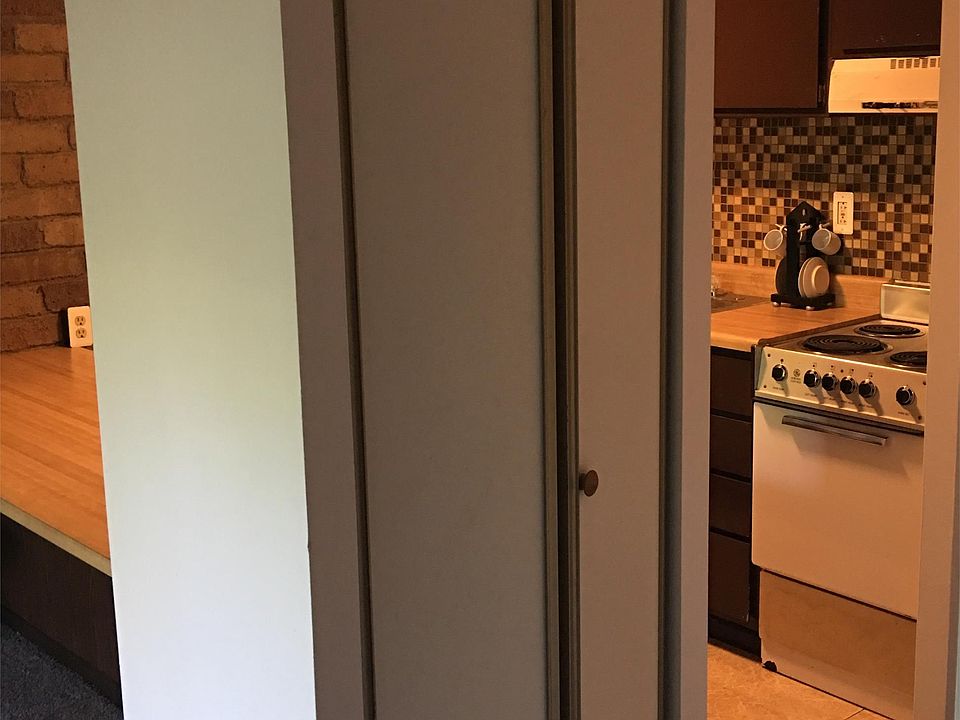2nd image of 1410 Summit St APT 16