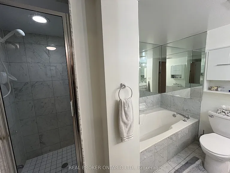 1 Palace Pier Ct #304 — Photo 15