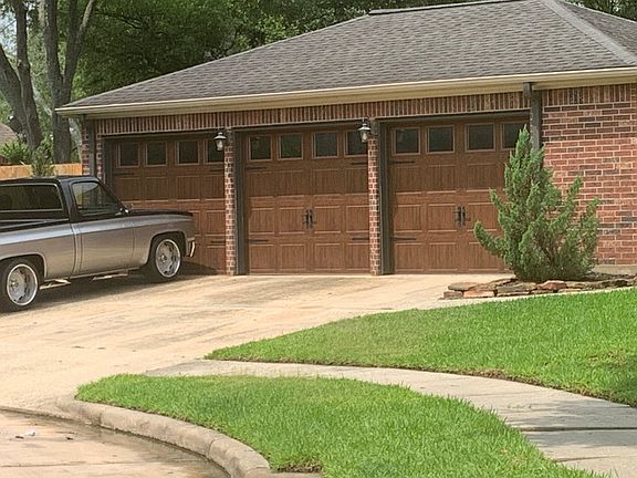 3rd image of 15015 Chestnut Glen Ln