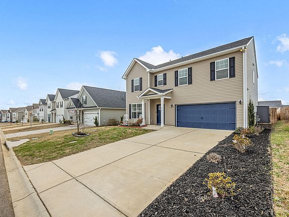 3rd image of 1097 Sapphire Drive