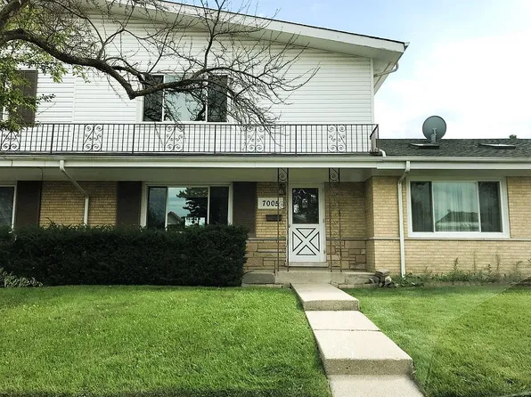 7005 Carol Ave, Niles, IL 60714