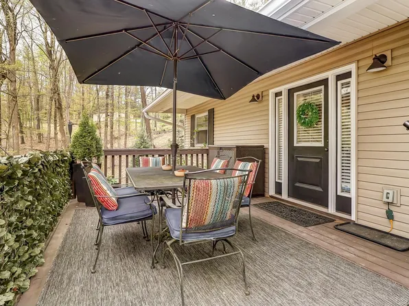 228 Shawnee Ln #L, Sugar Grove, OH 43155