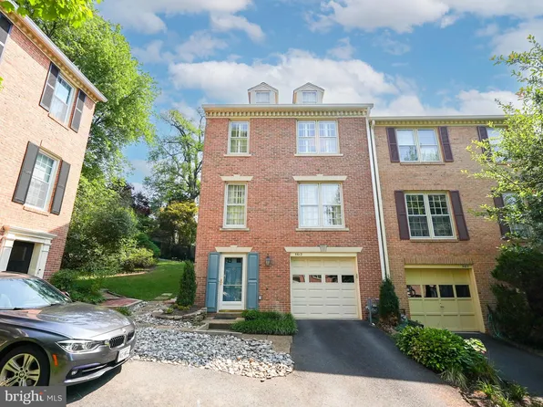 5613 Langston Blvd, Arlington, VA 22207