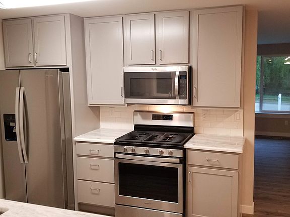 5th image of 1550 NE 7th Ct