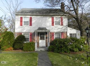 1 Victory Ct, Norwalk, CT 06855