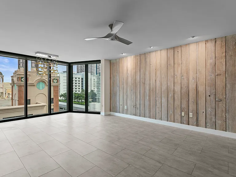 1 Beach Dr SE #1112 — Photo 18