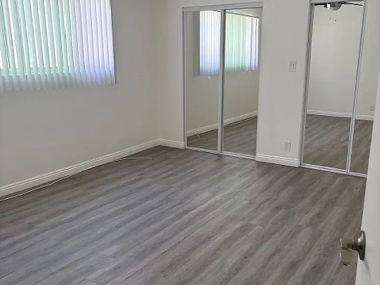 1341 N Poinsettia Pl — Photo 12
