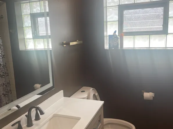 (undisclosed Address), Calumet City, IL 60409