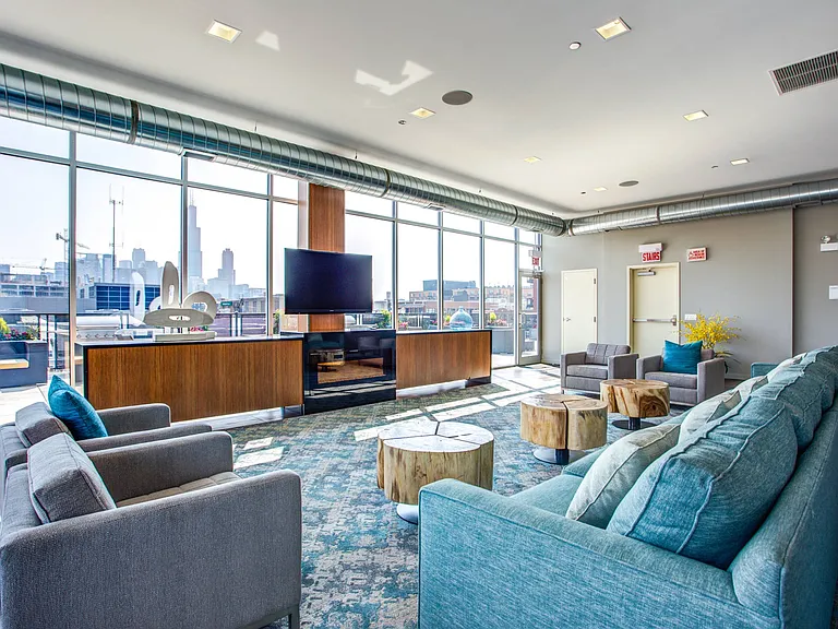 13thirteen Randolph Street Lofts — Photo 8