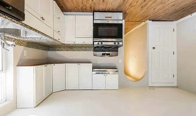 1819 Marquette St — Photo 3