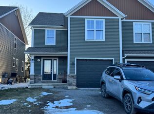 605 1st Ave, Welland, ON L3C 1Z2